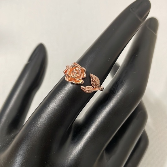 Dainty Rose Flower Rose Gold Ring - Picture 5 of 14